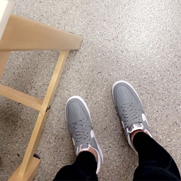 Wolf grey Nike Air Force 1 with box - Picture 2 of 3